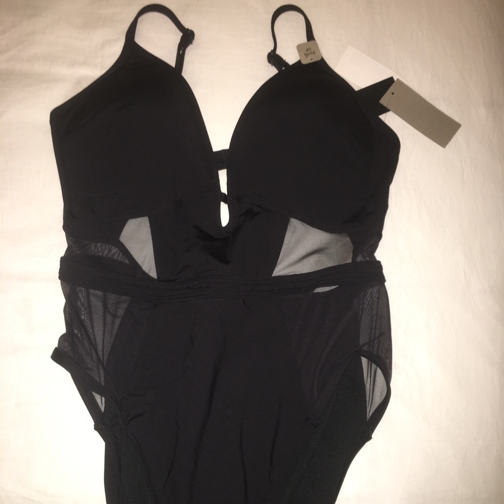 NWT and lining Kenneth Cole bathing suit